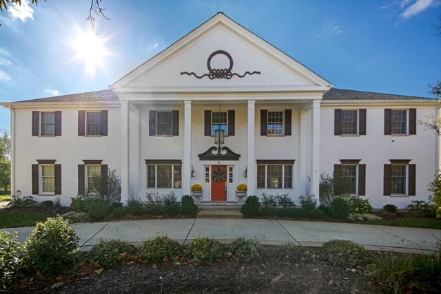 2 Ridge Farm Rd., Burr Ridge, IL 60527