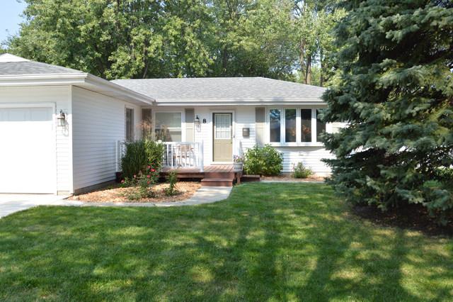 8 Hilltop Dr., Bourbonnais, IL 60914