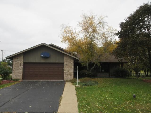 3917 Montclair Rd., Roscoe, IL 61073