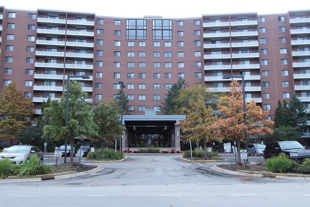 21 Kristin Dr. #1001, Schaumburg, IL 60195