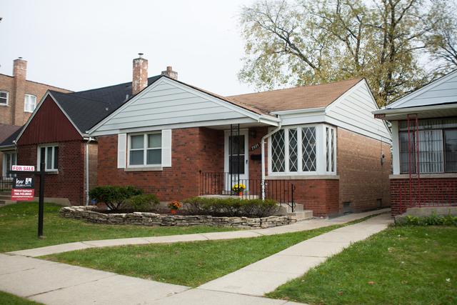 7935 S Trumbull Ave., Chicago, IL 60652