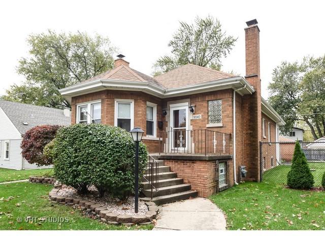 9340 S 53rd Ct., Oak Lawn, IL 60453