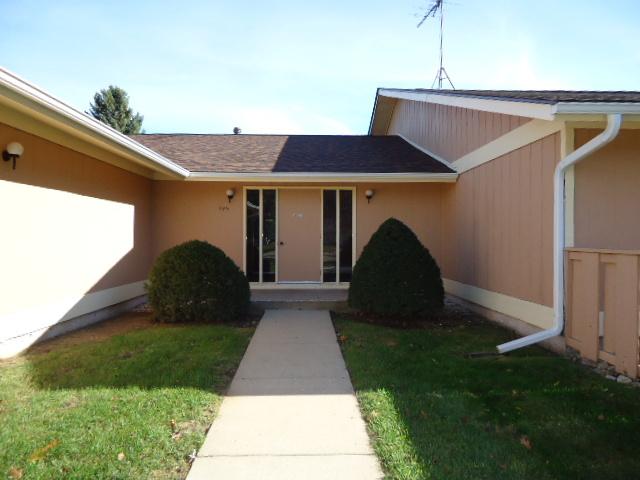 945 Wiltshire Dr. #A, Mchenry, IL 60050