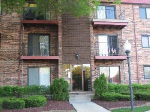 1773 W Algonquin Rd. #2A, Mount Prospect, IL 60056