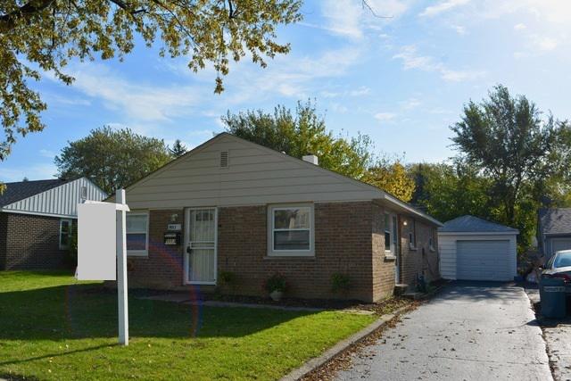 9953 Elm Circle Dr., Oak Lawn, IL 60453