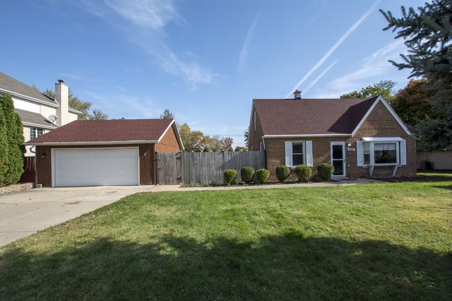 10157 S 86th Ct., Palos Hills, IL 60465