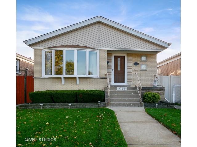 7733 S Sawyer Ave., Chicago, IL 60652