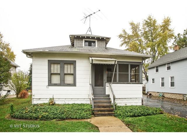 1077 Greenview Ave., Des Plaines, IL 60016