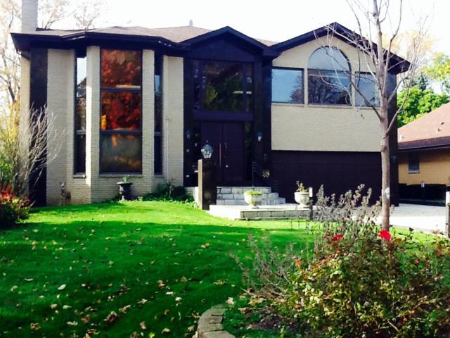 6744 N Lockwood Ave., Lincolnwood, IL 60712