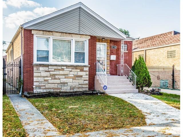 8754 S Paxton Ave., Chicago, IL 60617