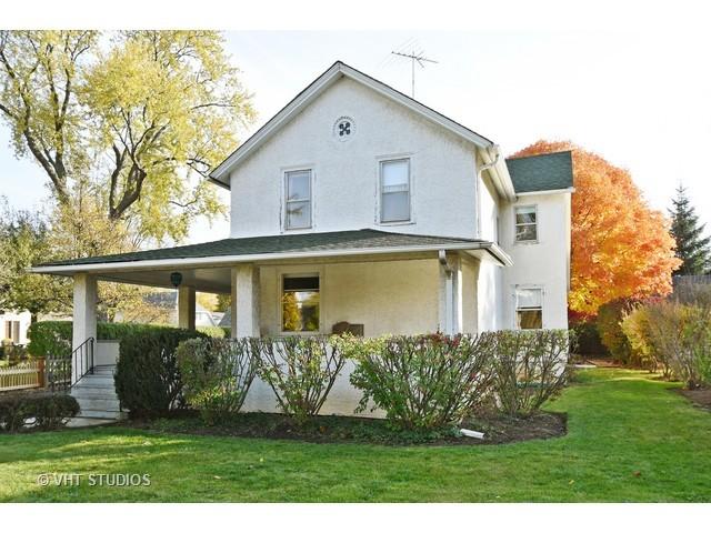 615 S Hough St., Barrington, IL 60010