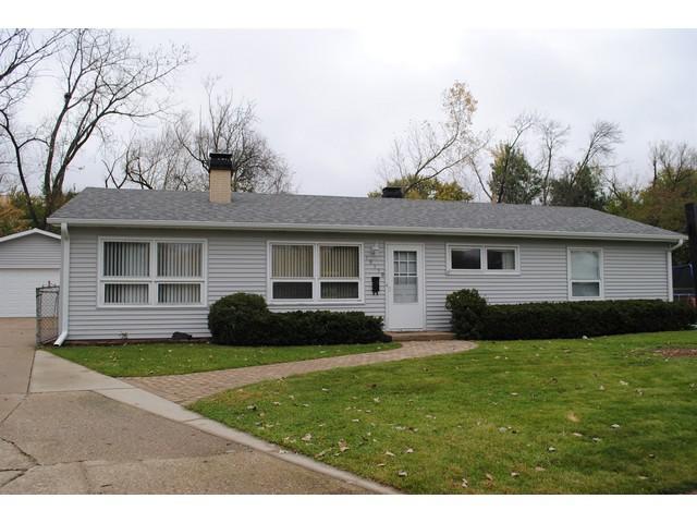18330 W Lee Cir., Gurnee, IL 60031