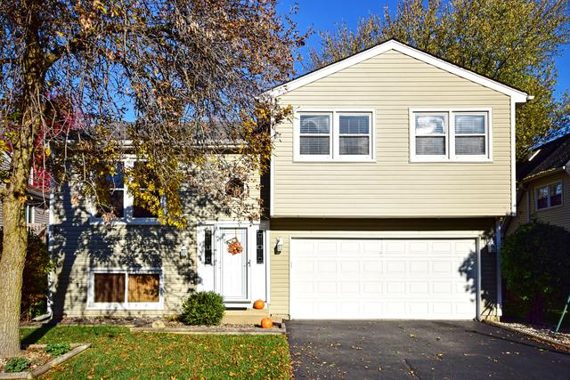 534 Milton Dr., Naperville, IL 60563