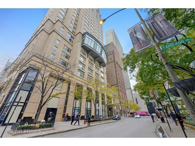800 N Michigan Ave. #2801, Chicago, IL 60611