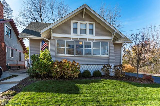 148 N Hager Ave., Barrington, IL 60010