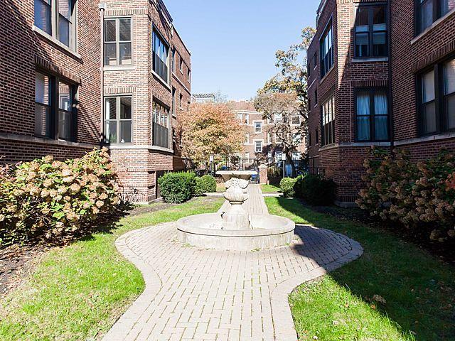 741 W Cornelia Ave. #S2, Chicago, IL 60657