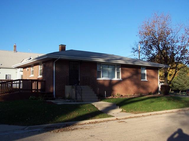 201 W Davis St., Joliet, IL 60436