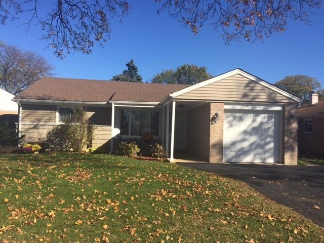 1095 W Villa Dr., Des Plaines, IL 60016
