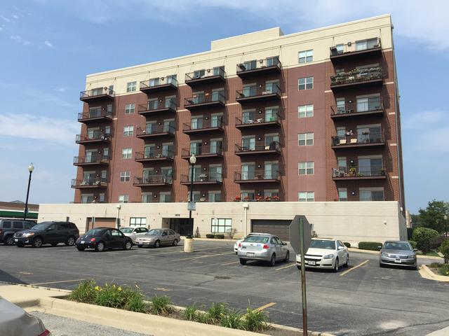 1650 Riverwoods Dr. #506, Melrose Park, IL 60160