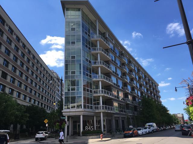 845 N Kingsbury St. #512, Chicago, IL 60610