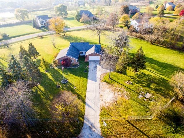 21905 W Hawley St., Mundelein, IL 60060