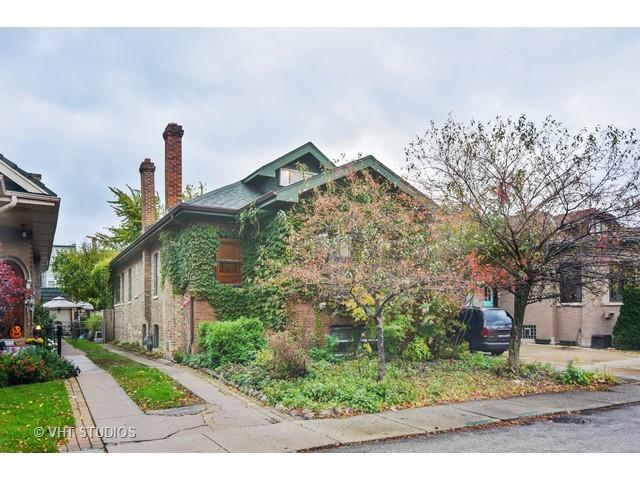 4929 N Fairfield Ave., Chicago, IL 60625
