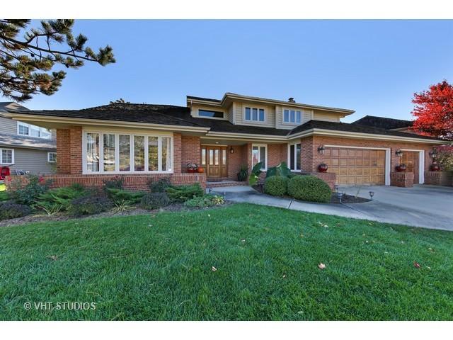 3923 Broadmoor Cir., Naperville, IL 60564