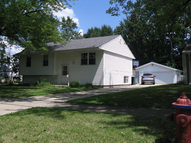 306 Fairlane Dr., Joliet, IL 60435