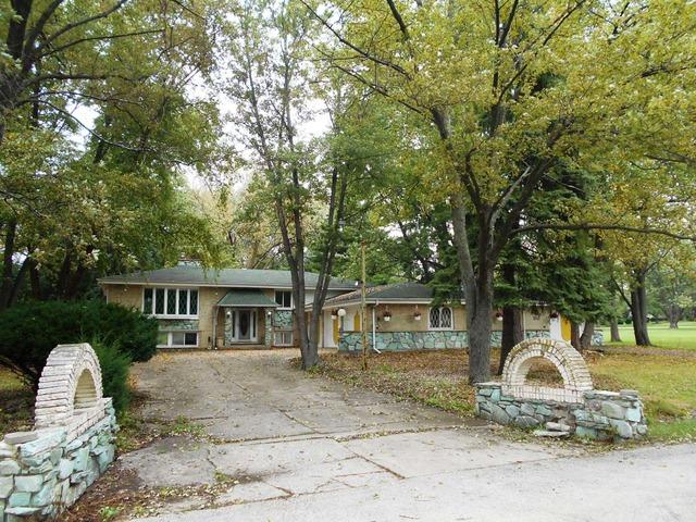 20W044 Meadow Ln., Lemont, IL 60439