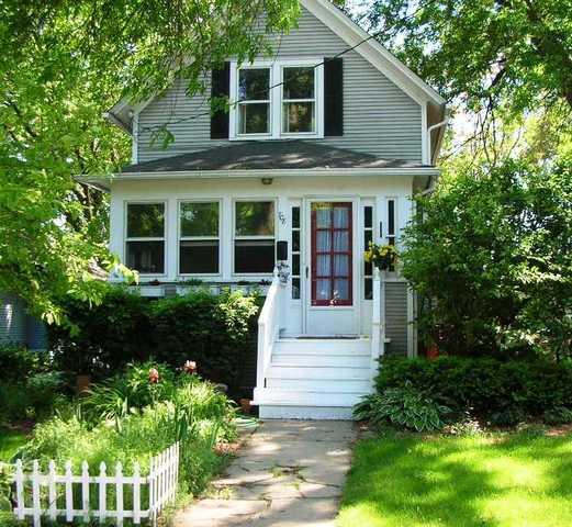 708 North St., Geneva, IL 60134