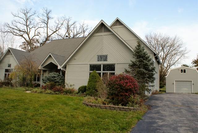 3702 Overland Rd., Crystal Lake, IL 60012