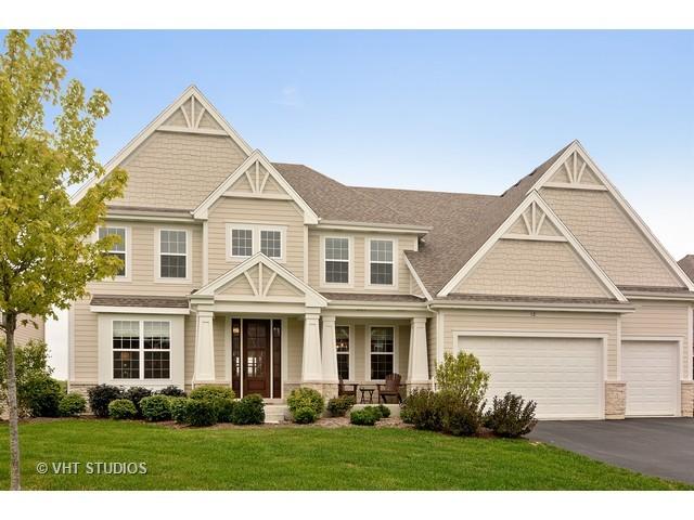 12 N Acacia Dr., Hawthorn Woods, IL 60047