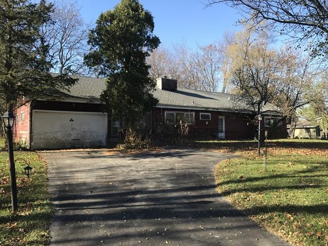 104 Arlington Dr., Barrington, IL 60010