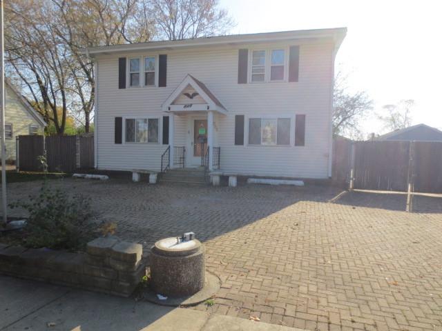 353 Dewey Ave., Northlake, IL 60164