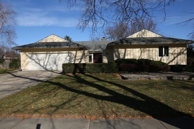 17 Golfview Pl., Dekalb, IL 60115