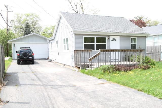 307 N Lily Lake Rd., Mchenry, IL 60051