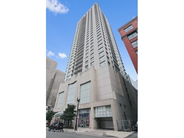 125 S Jefferson St. #2404, Chicago, IL 60661