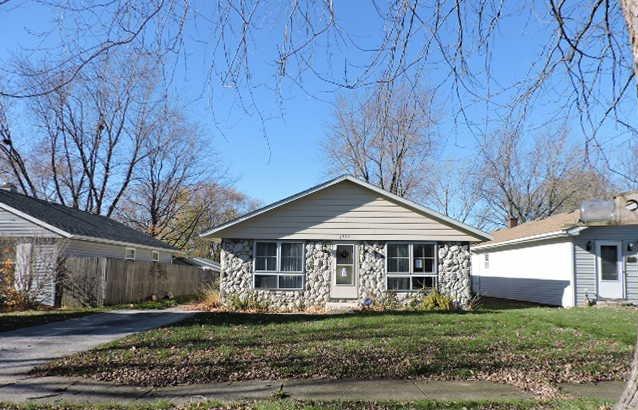 1908 Gabriel Ave., Zion, IL 60099