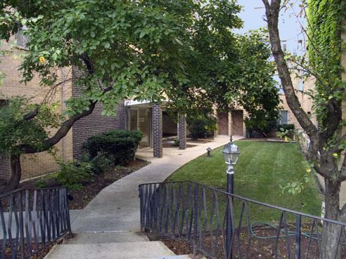 7320 N Rogers Ave. #313, Chicago, IL 60626