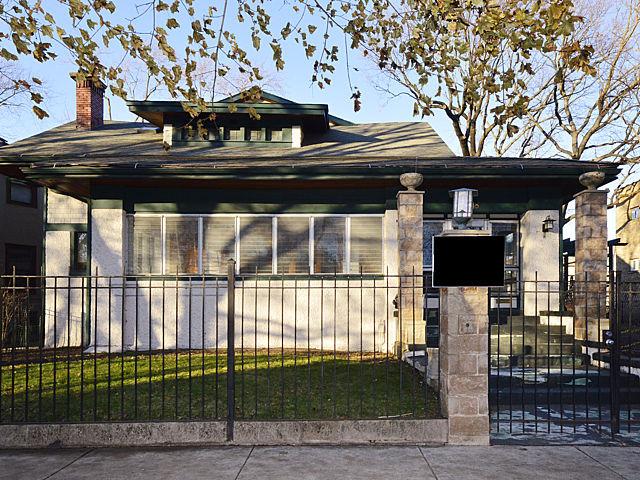 1718 W Jarvis Ave., Chicago, IL 60626