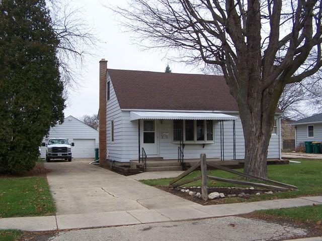 313 E Sunset Pl., Dekalb, IL 60115