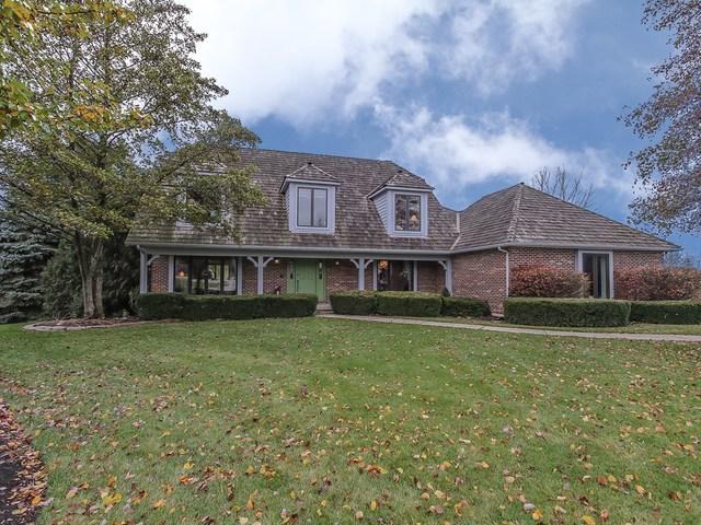 9 University Cir., Hawthorn Woods, IL 60047