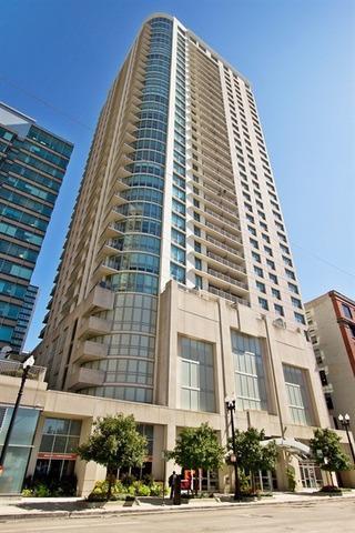 125 S Jefferson St. #809, Chicago, IL 60661