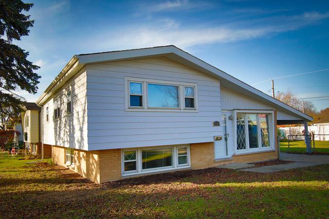 2734 S Craig Dr., Des Plaines, IL 60018