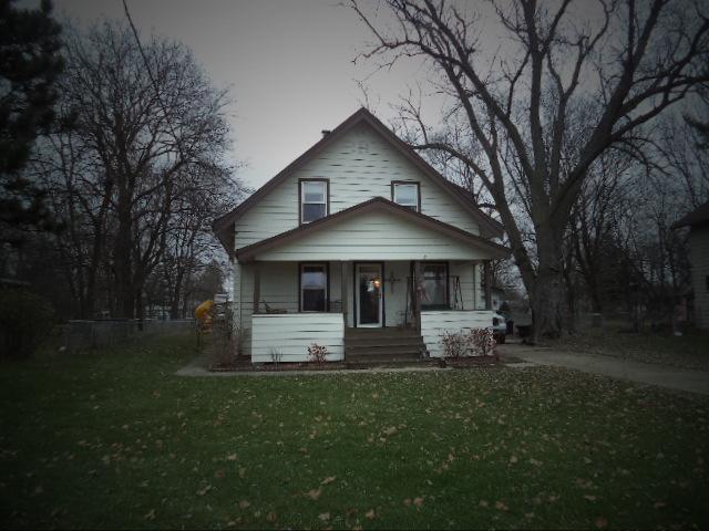 8111 N 2nd St., Machesney Park, IL 61115