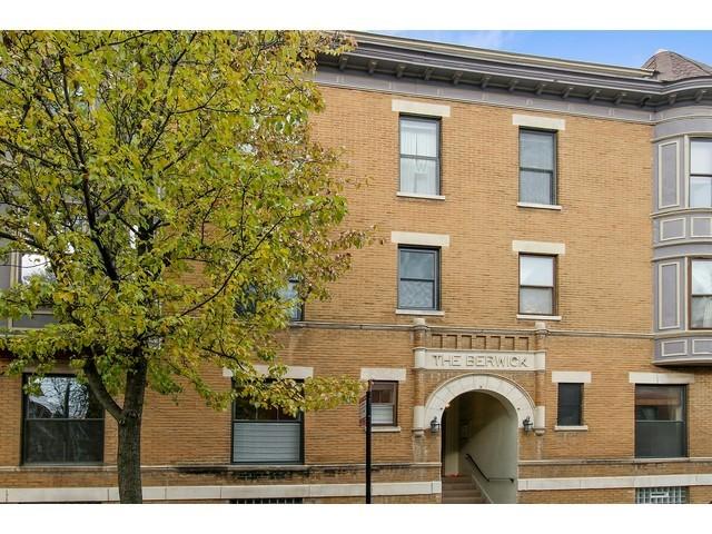 846 W Cornelia Ave. #101, Chicago, IL 60657