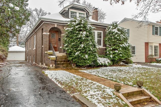 2231 Thornwood Ave., Wilmette, IL 60091