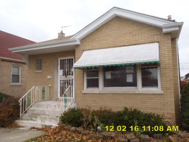 8232 S Sacramento Ave., Chicago, IL 60652