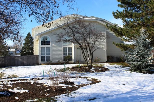 621 Newbury Ln., Schaumburg, IL 60173