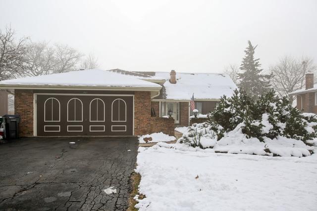 1921 Gigi Ln., Darien, IL 60561